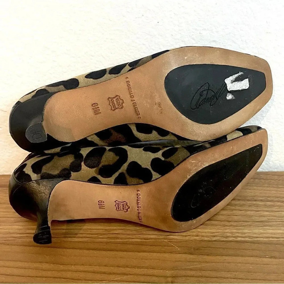Donald J Pliner Leather Animal Print Pumps Mobwife Like New - Picture 7 of 12